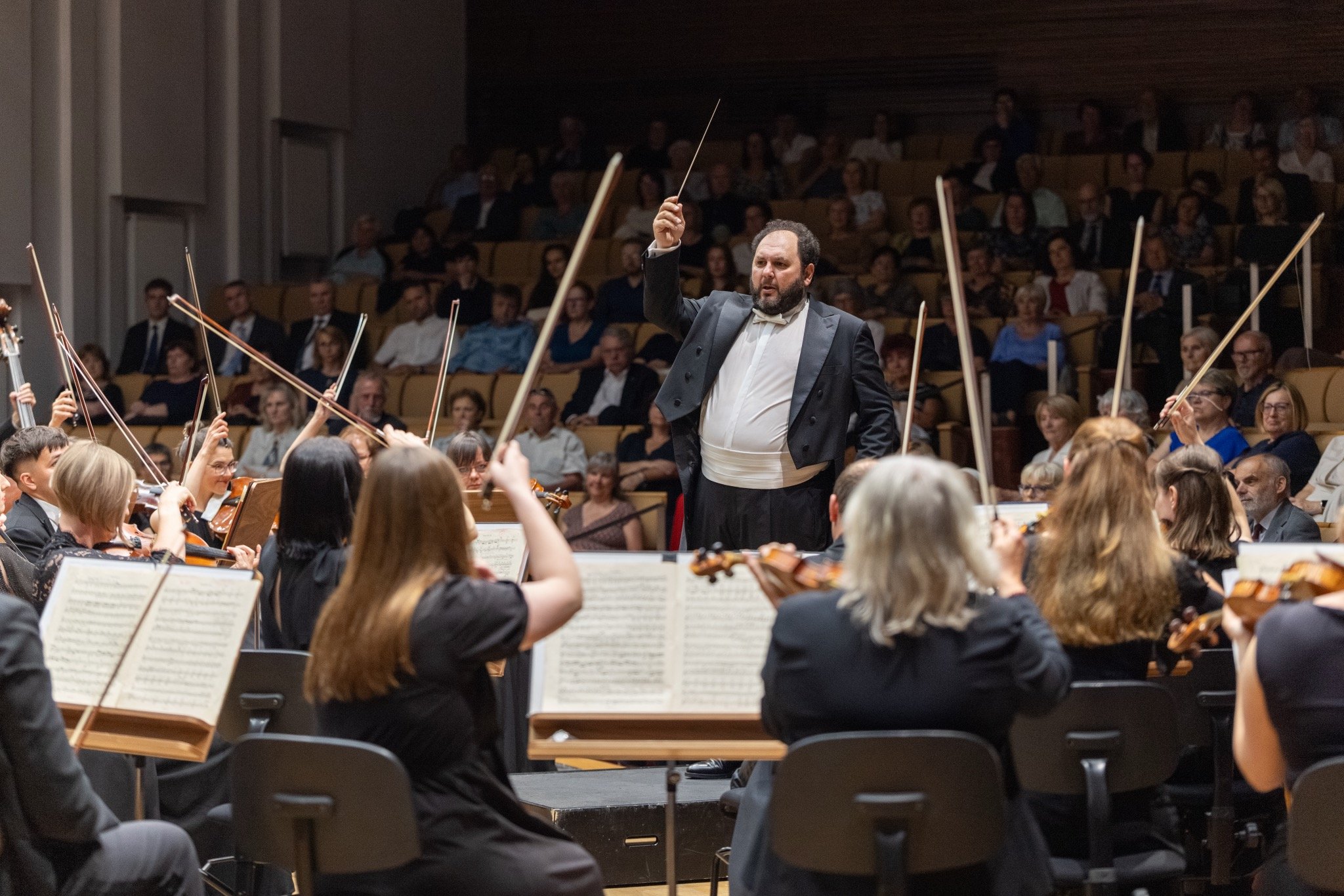 Operní gala uzavře 58. koncertní sezonu Komorní filharmonie Pardubice. Operní gala uzavře 58. koncertní sezonu Komorní filharmonie Pardubice.